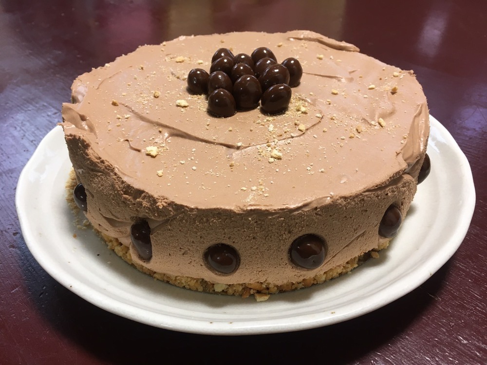 高校生の娘が作りました チョコレートチーズケーキ チョコボールのせ エンゼルplus By 森永製菓